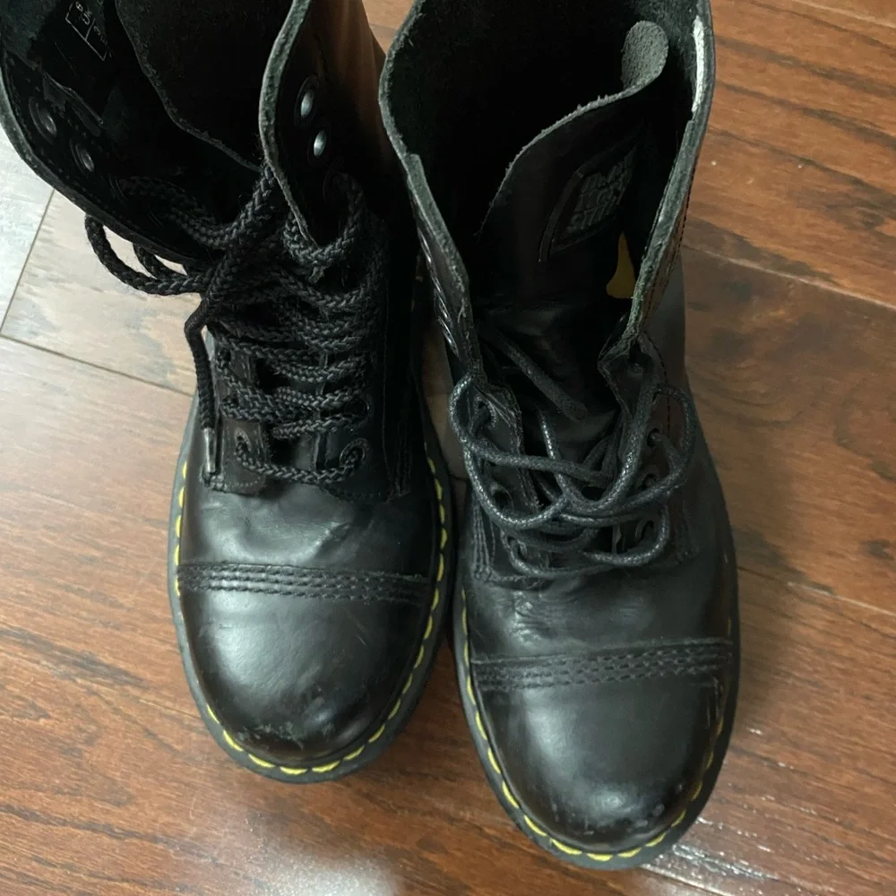 Dr. Martens Black Leather Lace-Up 10 Eye Steel Toe Vintage
